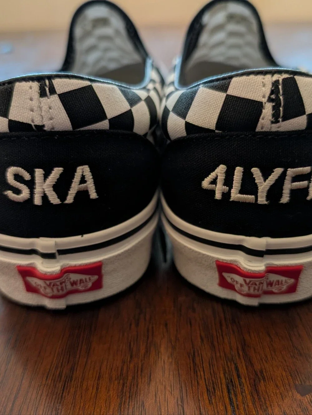 Vans Men's Custom Classic Slip-On Size 9 1/2 M